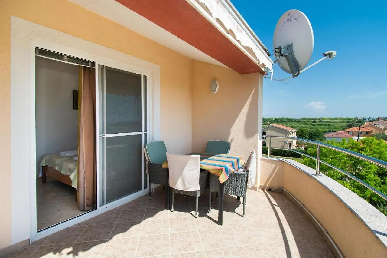 Apartments Stefa بريفلاكا