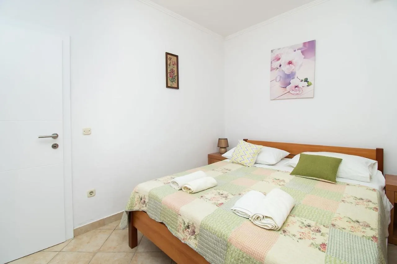 Apartments Stefa بريفلاكا